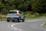 Volvo XC40 T3 Momentum 2018 года (UK)